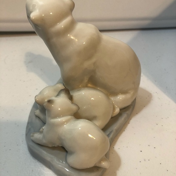 Vintage Lladro #5434 POLAR BEAR WITH BABIES - Picture 3 of 3